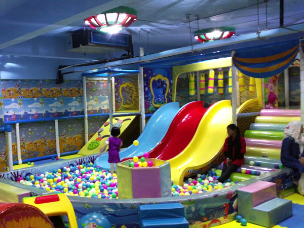 Indoor soft play equipment 